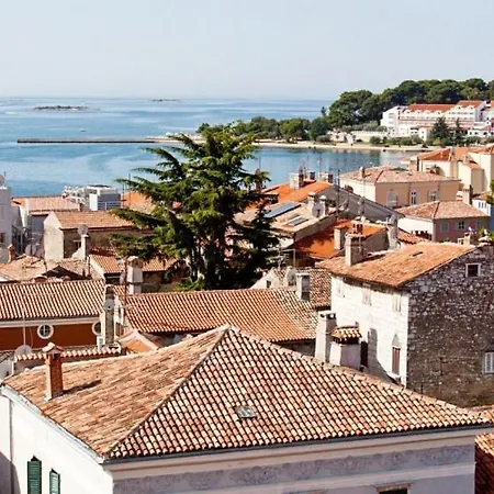 House In With Balcony, Air Conditioning, Wifi, Washing Machine Porec