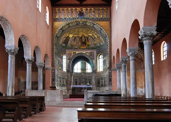 House In With Balcony, Air Conditioning, Wifi, Washing Machine Feriehus