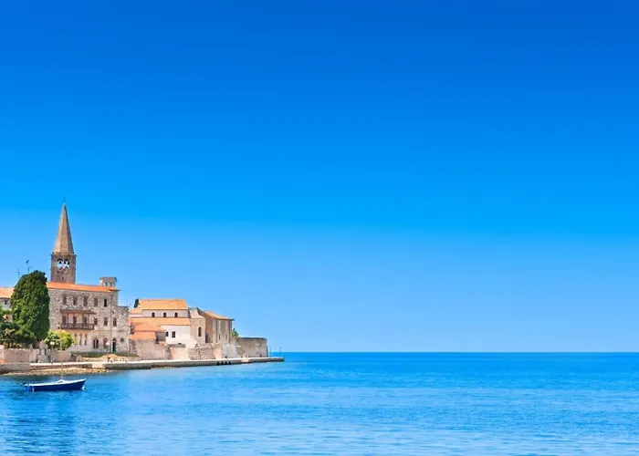 Feriehus House In With Balcony, Air Conditioning, Wifi, Washing Machine Poreč